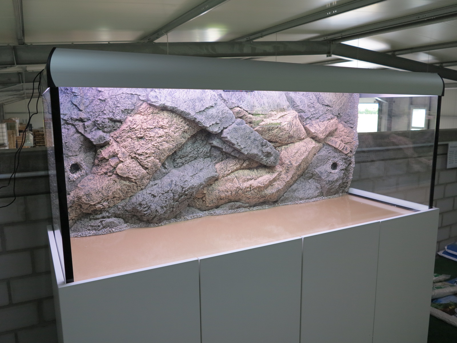 Einrichtung - Hier finden Sie tolle 3D Aquarien Rückwände so wie Bodengrund und sonstige Deko-Materialien für Ihr Aquarium