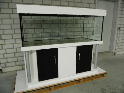 Kombi 160cm mit Säulen im Dekor schwarz / weiß